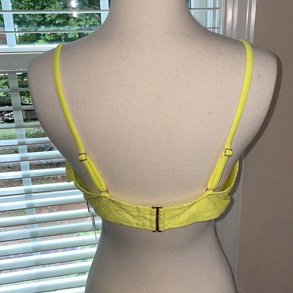 Jessica Sampson yellow eyelet bikini size large - Picture 3 of 12